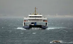 Çanakkale Boğazı'nda feribot seferleri yeniden başladı