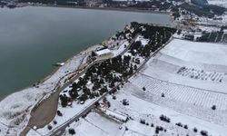 Cip Baraj Gölü’nde eşsiz manzara | Kış aylarında karla bütünleşen doğal güzellik