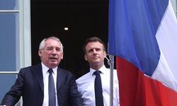 Fransa'da François Bayrou başbakanlık görevine geldi, yeni hükümet kuruldu