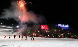 Ergan Kayak Merkezi'nde kar kalınlığı zirveye ulaştı