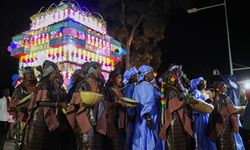 Senegal'in Geleneksel Fanal Festivali, ışıklarla dolu bir gece sunuyor