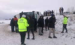 Kars’ta otobüs kazası! | 23 yolcu hastaneye kaldırıldı