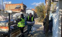 Ödemiş’te budanan odunlar geri dönüşüme! Hem ilçeyi süsleyecek hem ihtiyaç sahibini sevindirecek