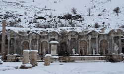 Sagalassos Antik Kenti, ziyaretçilerine kar altında tarihi bir yolculuk sunuyor