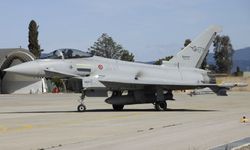 Onlarca yeni Eurofighter Typhoon savaş uçağı siparişi geçtiler