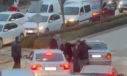 Akşam trafiği yumruklu kavga nedeniyle durdu!