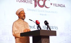 Diyanet İşleri Başkanlığı belgeseli: Erbaş belgesel tanıtımında toplumun manevi kalkınmasına dikkat çekti