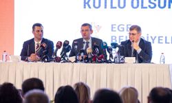 CHP Lideri Özel İzmir'de gazetecilerle buluştu | Hükümete 'SGK borcu' eleştirisi: Bu ekonomik darbedir