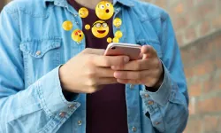 Emoji gönderme alışkanlığınız kişiliğinizi gösteriyor | Kadınların neden erkeklerden daha fazla emoji kullanıyor?