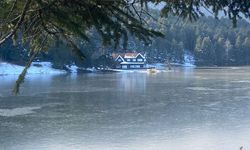 Bolu Gölcük Tabiat Parkı buz tuttu, doğaseverleri büyüledi