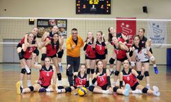 Şehzadeler Belediyespor Küçük Kızlar Voleybol Takımı finale yükseldi