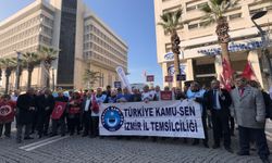 Memurlar Konak’ta toplandı, ek zam için ses yükseltti