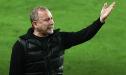 Sergen Yalçın’dan süper lig devlerine transfer uyarısı: "Bir gözle 100 milyon euro kazanılır"