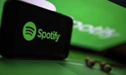 Android Auto’da müzik deneyimi değişiyor! Spotify ekranına modern dokunuş