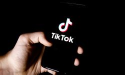 Gençler neden ekrana kilitli? TikTok ve Reels bağımlılığının bilimsel nedeni ortaya çıktı!