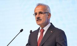 Bakan Uraloğlu: Deprem sonrası karayolu ve havalimanlarında sorun yok