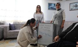 Menderes Belediyesi’nden yaşlılara özel etkinlik: "Neşeli Günler" ile mutlu anlar