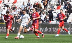 İzmir'de 5 gollü derbi: 89'da gelen golle puanını 52’ye yükseltti!