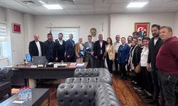 AK Parti Çiğli teşkilatından 14 Mart Tıp Bayramı ziyareti