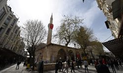 Restorasyon sonrası Alaybey Camisi yeniden ibadete açıldı