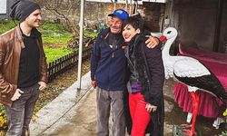 Aydilge, Yaren leylek ve balıkçı Adem Yılmaz'ı ziyaret etti