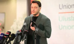 Çiçeği burnunda AKP'li Mesut Özil siyasete hızlı girdi