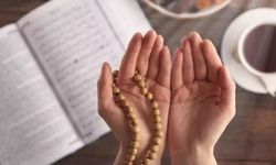 Kadir Gecesi'nin anlamı nedir? | Kadir Gecesi hangi güne denk geliyor? Kadir Gecesi'nde okunması gereken dualar...