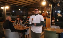 Engelsiz Kafe: Down sendromlu çalışanlar toplumsal hayata kazandırılıyor
