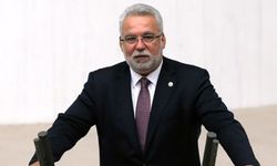 Hüseyin Kocabıyık kimdir? Eski AKP İzmir Milletvekili Hüseyin Kocabıyık kaç yaşında ve nereli?