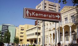 İzmir'in tarihi Kemeraltı Çarşısı'nda çıkan yangın söndürüldü