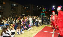 Karabağlar’da kurulan renkli iftar sofraları, dayanışmayı güçlendiriyor