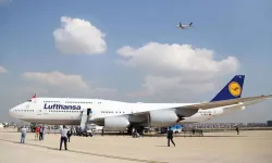 Lufthansa uçağında kriz: Kontrolden çıkan yolcu nedeniyle uçak geri döndü!