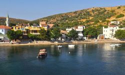 Kalabalık tatil beldelerini unutturuyor! Balıkçı köyleri ve tertemiz deniziyle görenleri kendine hayran bırakıyor