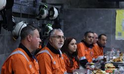 Bakan Işıkhan İzmir’de madencilerle sahur yaptı