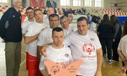 Ayvalık’ın özel çocukları Edremit’te şampiyon oldu