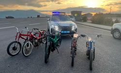 Kemalpaşa’da otoyolu yarış pistine çevirdiler: Motosiklet sürücülerine 115 bin 589 lira idari para cezası