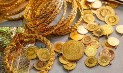 Altın yatırımcıları dikkat: Gram altın 4 bin TL altına indi, fırsat mı risk mi?