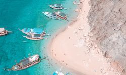 Türkiye’nin en güzel tekne turu rotası: Karayipleri aratmayan güzelliğiyle turist akınına uğruyor