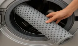 Banyo paspasındaki ağır kokudan kurtulun! O kokunun nedeni meğer bu kadar basitmiş: İşte en basit kesin çözümü