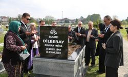 Dilber Ay, vefatının 6. yılında kabri başında anıldı
