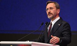 Fahrettin Altun CHP'li siyasetçileri özür dilemeye davet etti!