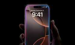 Apple 20. yılında iPhone’u baştan yaratıyor: 10 yılın en büyük tasarım değişikliği kapıda!