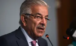 Pakistan ve Hindistan arasındaki gerilim tırmanıyor: Savunma Bakanı'ndan savaş uyarısı