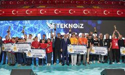 Teknoloji tutkusunu sahneye taşıdılar: İzmirli öğrencilerden 600 proje!