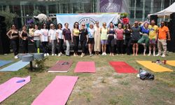 Sayra Çınar Vakfı'ndan Bornova'da iyilik hareketi: Çocukların yarınları için el ele