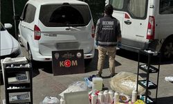 İzmir’de kaçak steroid çetesine operasyon