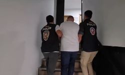 İzmir'de sahte sabun ve çorap paketleme ilanlarıyla vurgun yapan çete yakalandı