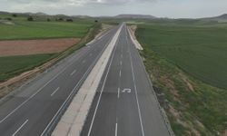 Karayollarında yeni dönem: Müzik eşliğinde güvenli sürüş başladı