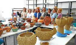 Çeşme’de seramiğe dokunan eller sanata dönüştü