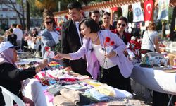 Helil Kınay, Anneler Günü Kermesi’nde kadınların emeğine hayran kaldı!